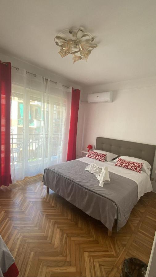 Affittacamere L'Orchidea Βεντιμίλια Εξωτερικό φωτογραφία