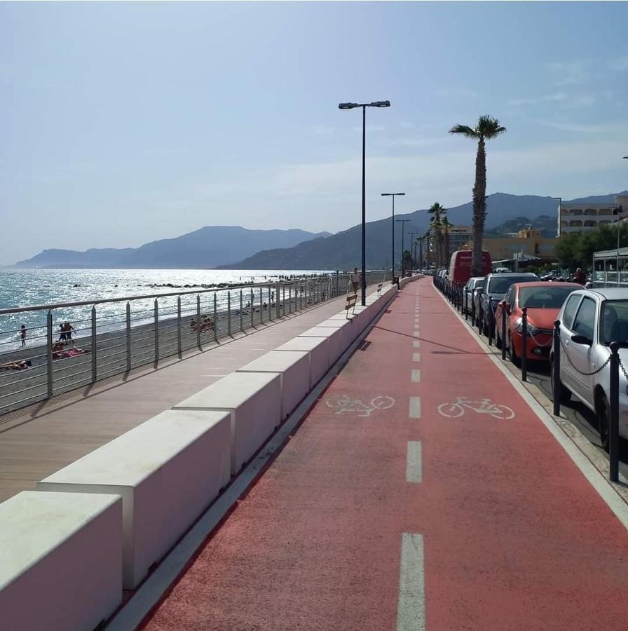 Affittacamere L'Orchidea Βεντιμίλια Εξωτερικό φωτογραφία